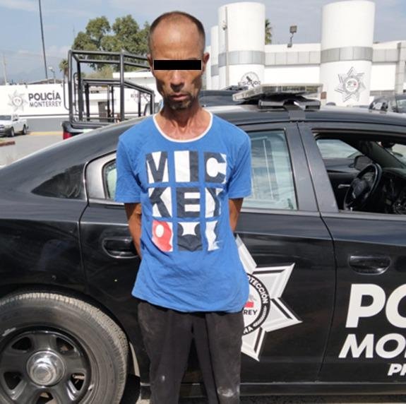 Cae hondureño por intentar robarse un camión de Bimbo, en Monterrey, Nuevo León