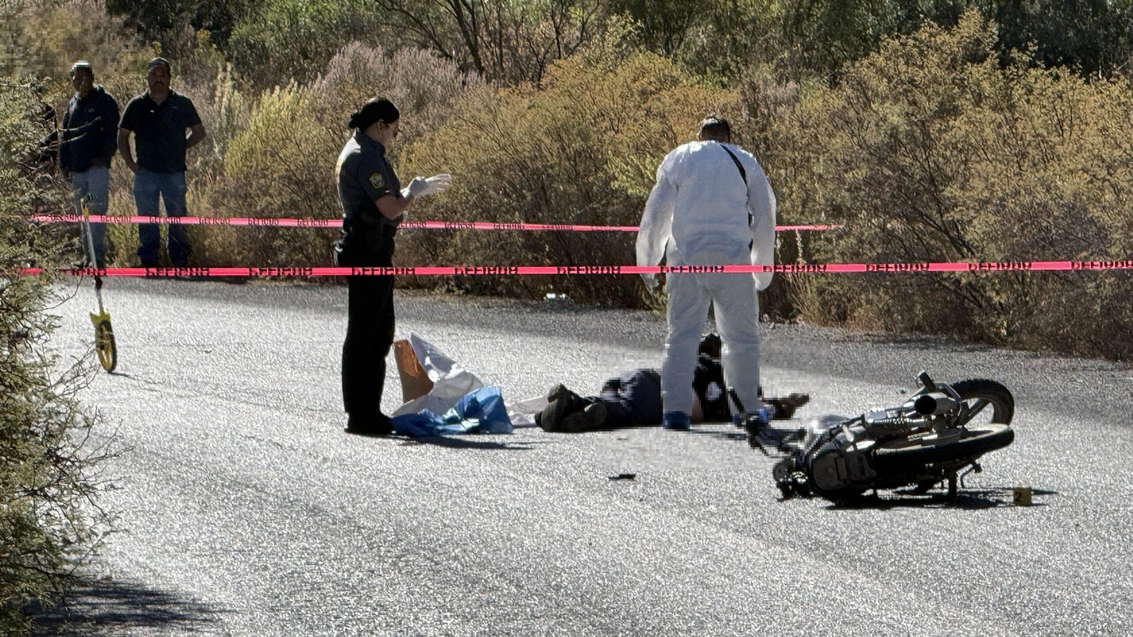 Muere motociclista en la carretera Ramal a Carbonera, en Arteaga; presuntamente derrapó