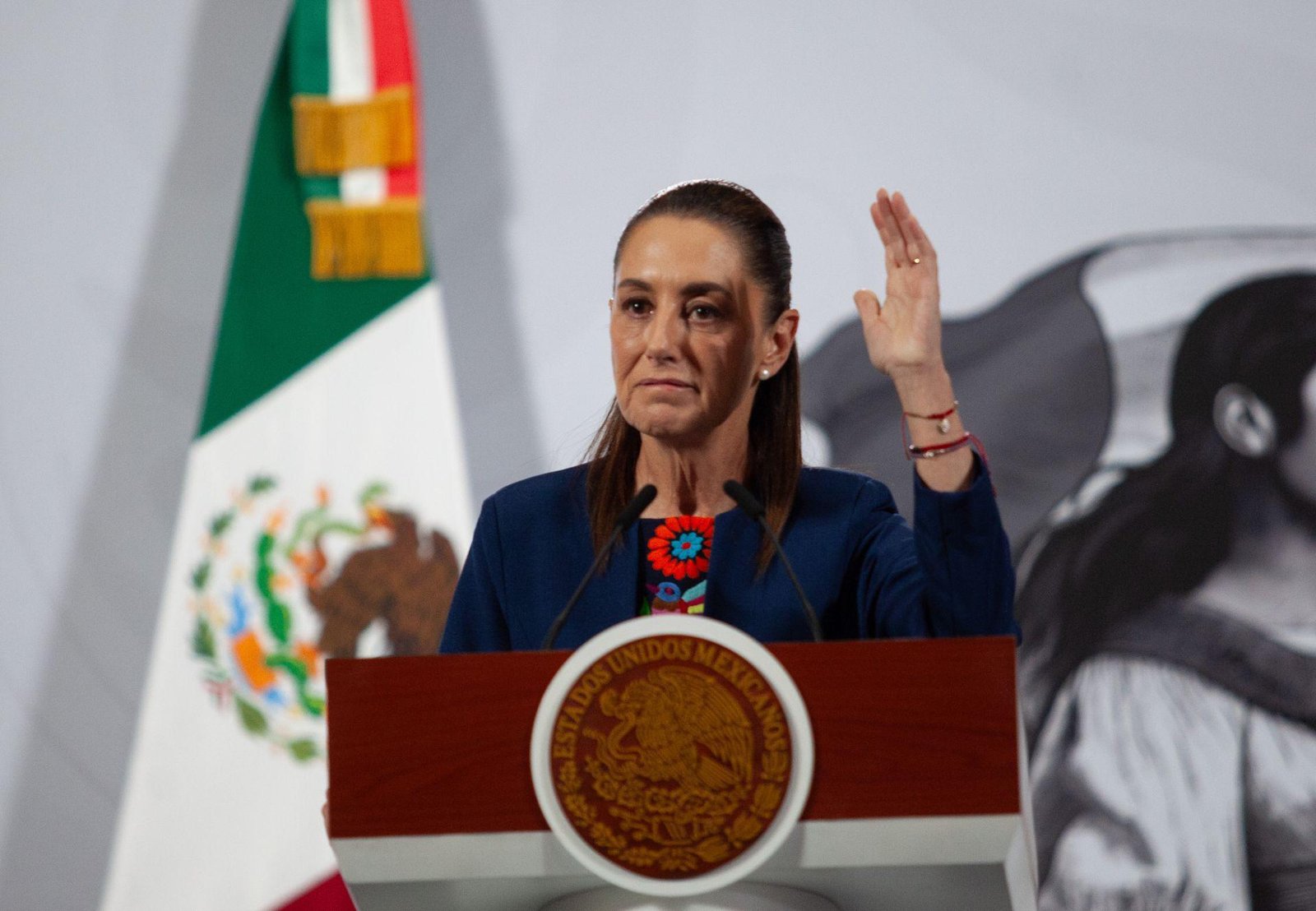 Oficialismo respalda a Sheinbaum y acusa a Claudio X. y Madrazo de estar detrás de la marcha de la Generación Z