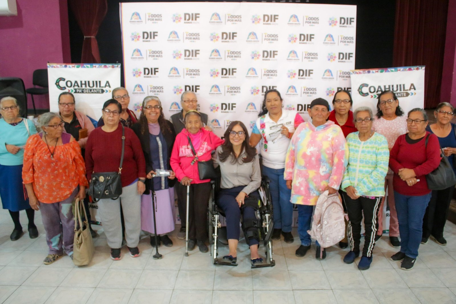 Lanza Ramos Arizpe campaña gratuita de lentes para vista cansada