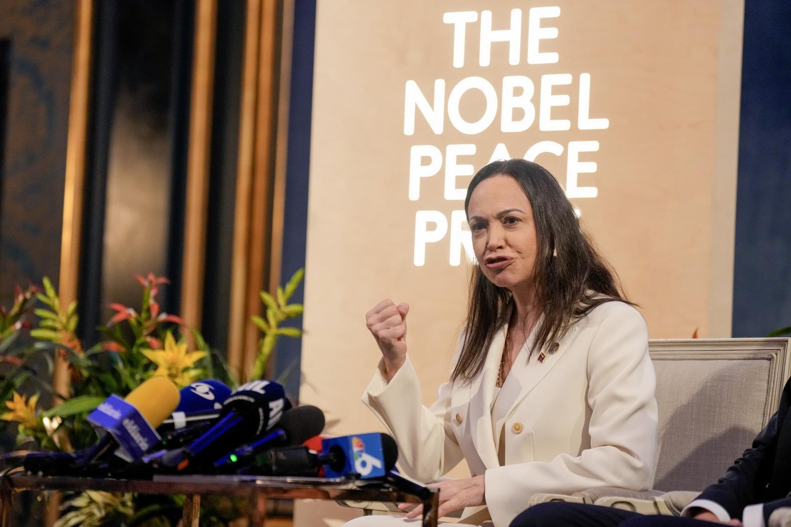 Machado agradece apoyo de EU a pide ayuda del mundo contra Nicolás Maduro