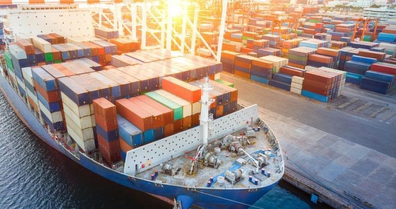 Golpe a importaciones: aranceles de hasta 50% entrarán en vigor en 2026