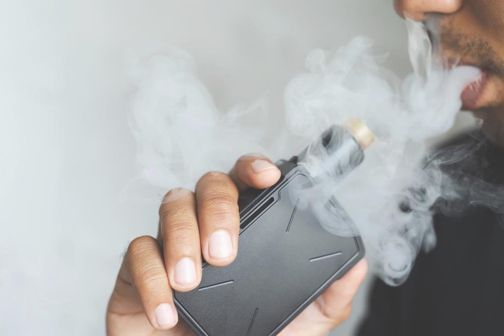 Diputados aprueban en lo general endurecer sanciones por vapeadores