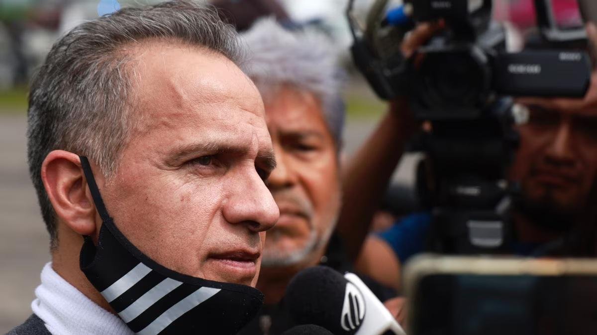 ‘Si me regresan a prisión, yo mismo me entrego’: Vallarta frente a la Suprema Corte