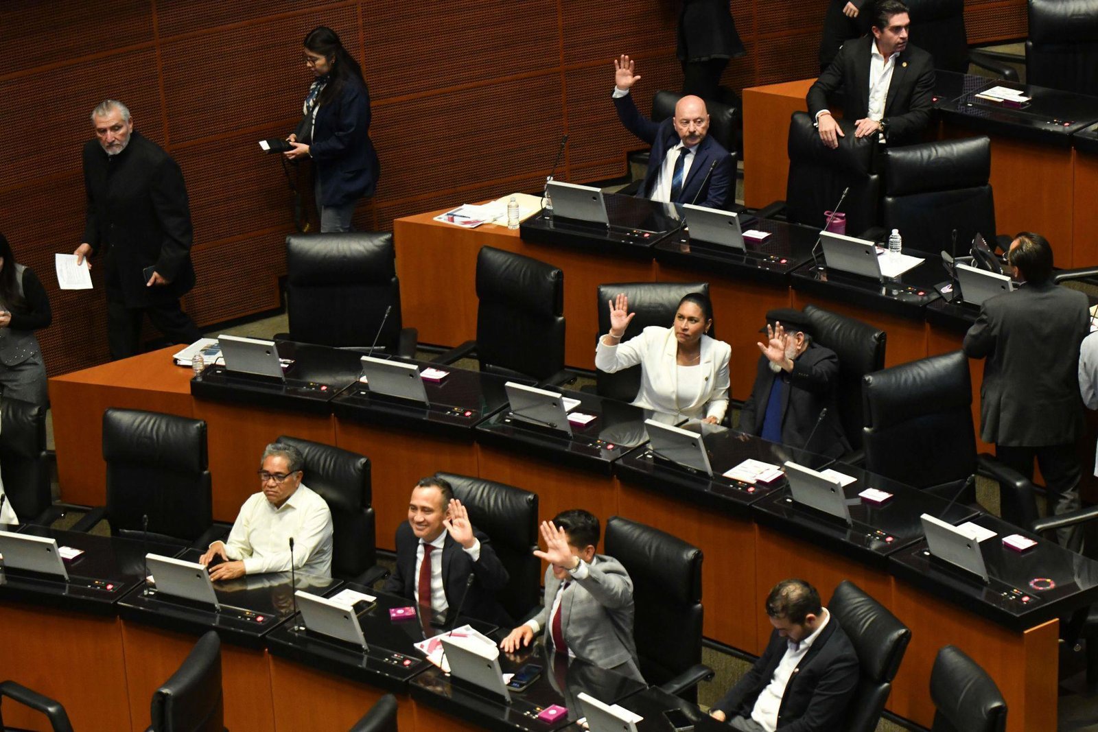 Migrantes, fuera de la agenda: Congreso frena reformas pese a deportaciones masivas