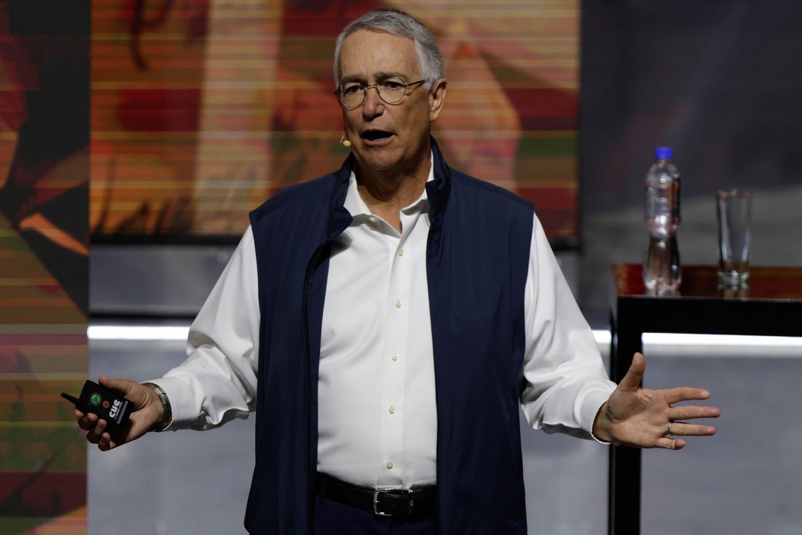 ‘No me van a doblar’: Salinas Pliego denuncia persecución política del gobierno