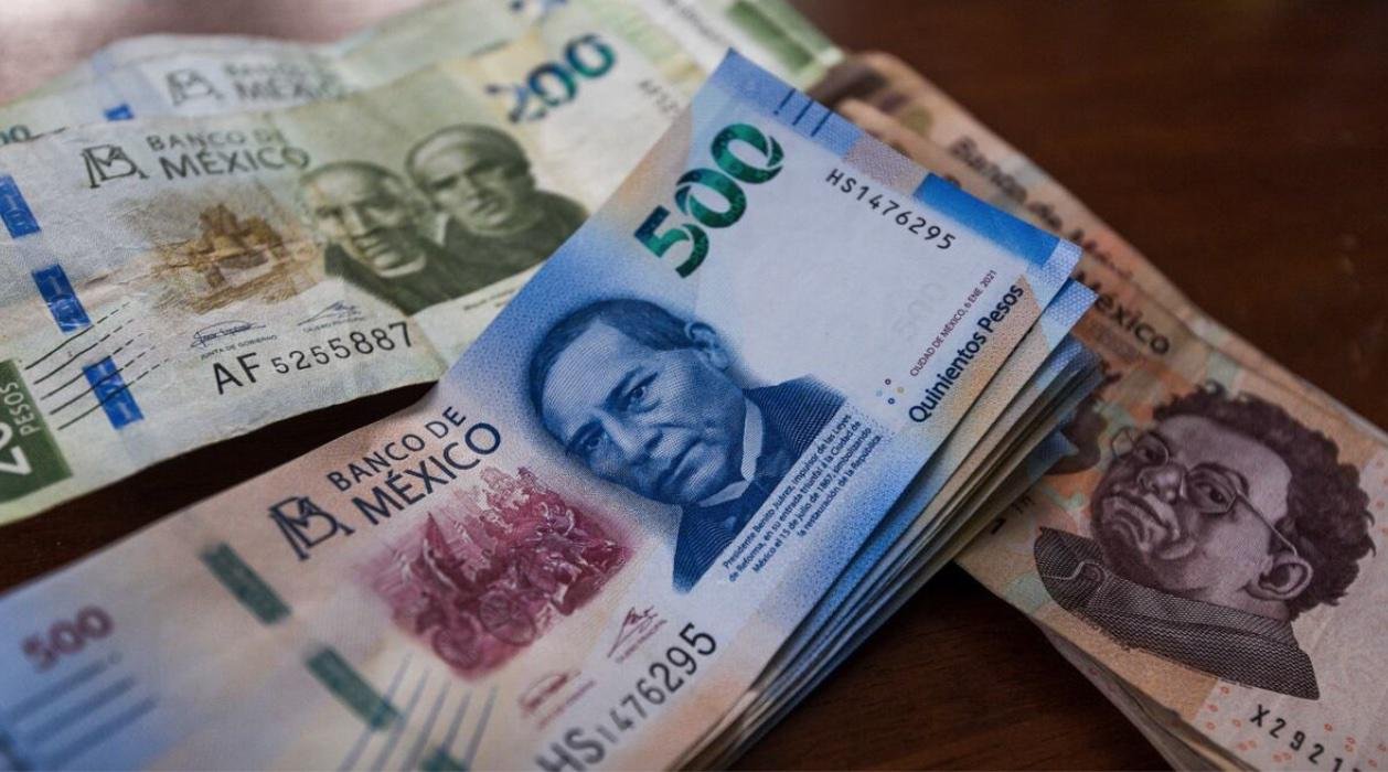 Trump revive al superpeso; se aprecia 13.1% en un año