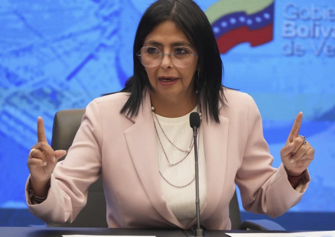 El jefe de la CIA visita a Delcy Rodríguez mientras Corina Machado promete convertirse en presidenta de Venezuela