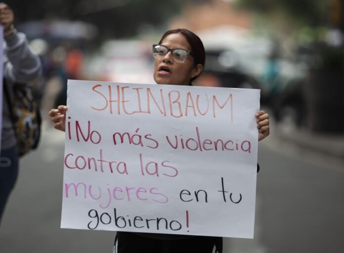 Acoso sexual crece en el sector público federal