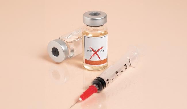 Cofepris alerta por venta ilegal de productos con tirzepatida en línea; Profeco pide no comprarlos