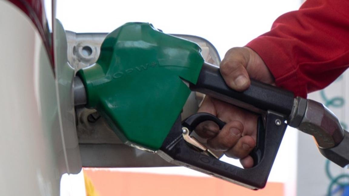 ¿A qué hora cargas gasolina?... Profeco revela el horario para que te rinda más