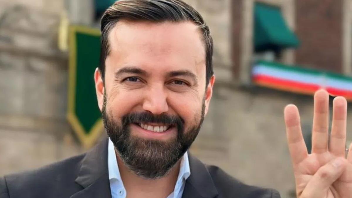 El morenista Arturo Ávila ‘se destapa’ y va por la alcaldía Cuauhtémoc