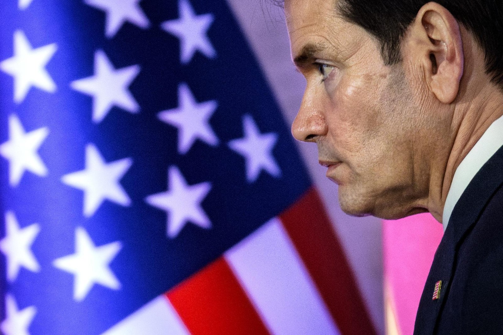¿Podría ponerse de pie el verdadero Marco Rubio, por favor?